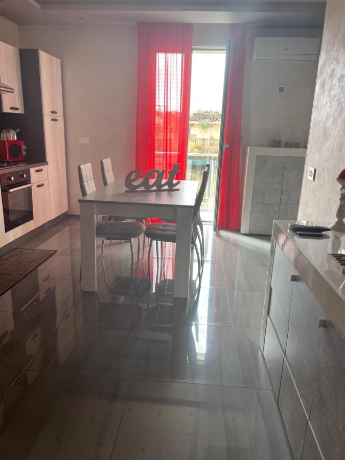 Deluxe Home Appartamento 夏卡 外观 照片